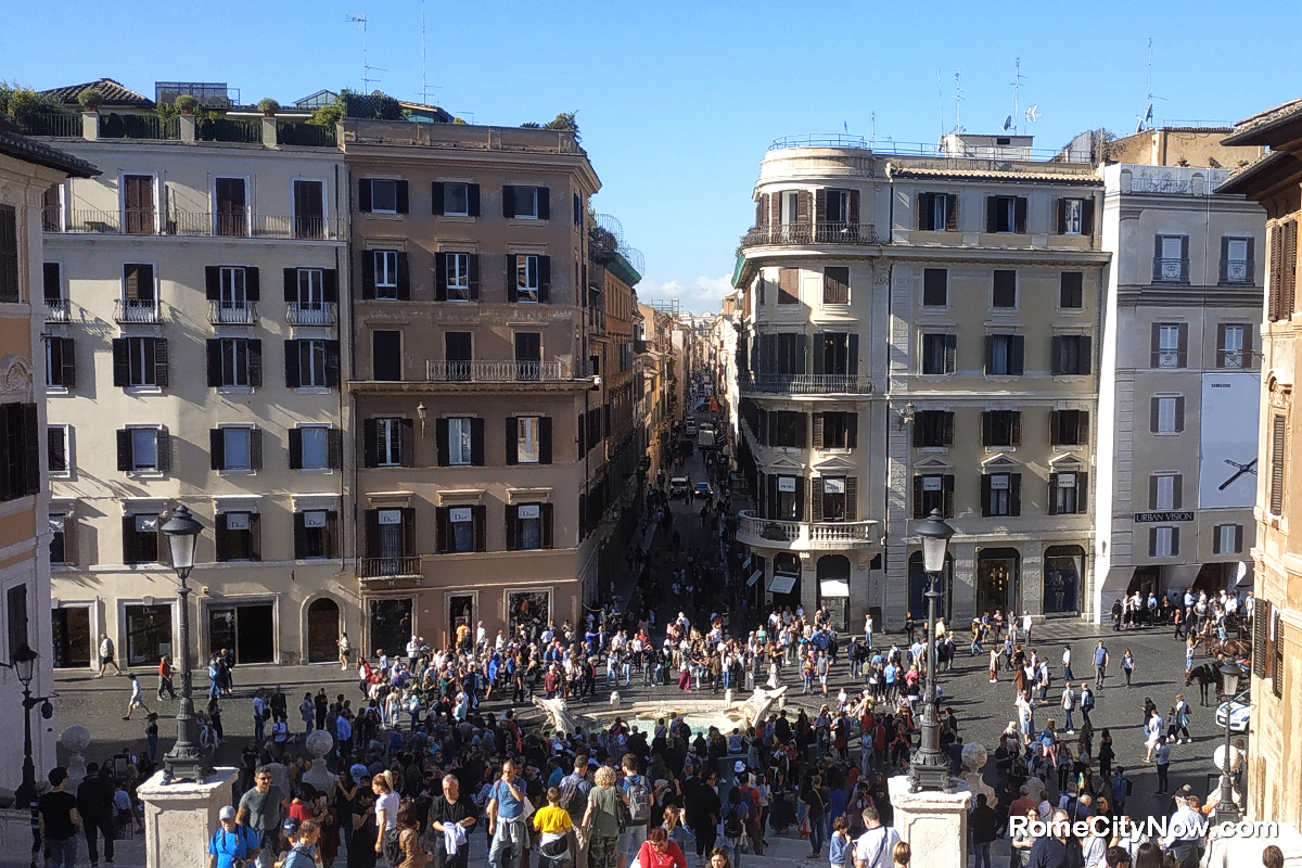 Via dei Condotti in Rome