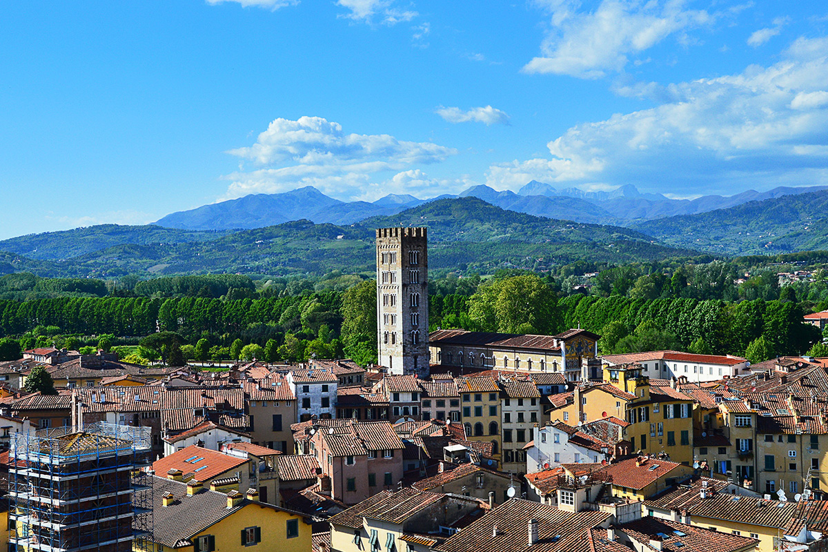 How to Spend 2 Weeks in Italy - Lucca